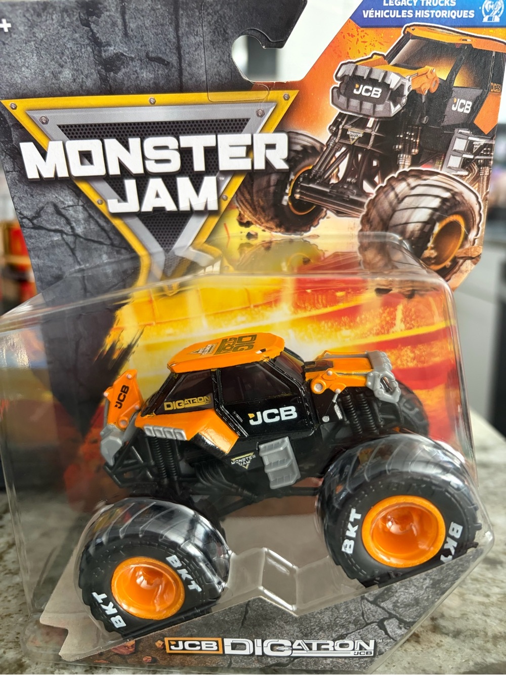 Monster Jam JCB Digatron Monster Truck 1:64
